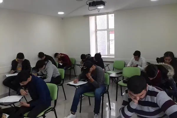 C'MON ENGLISH LANGUAGE SCHOOL BAKIRKÖY - Resim 16