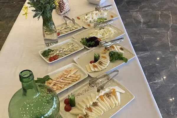 Pinoliva Garden Restaurant - Resim 16