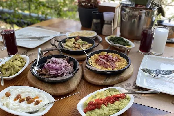 Pinoliva Garden Restaurant - Resim 18
