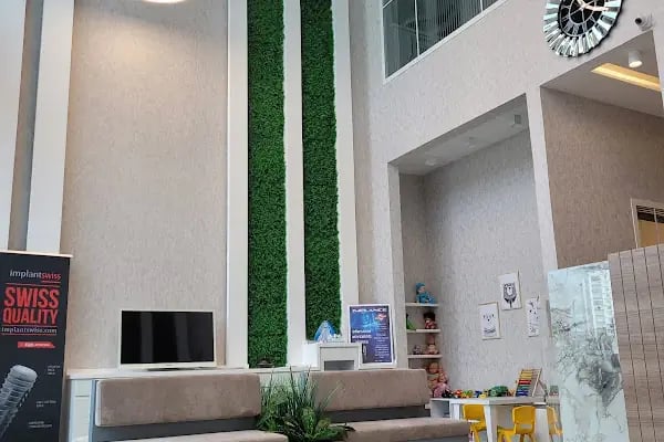 DH KLİNİK (DENTHAUS) BAĞLICA AĞIZ VE DİŞ SAĞLIĞI POLİKLİNİĞİ - Resim 18