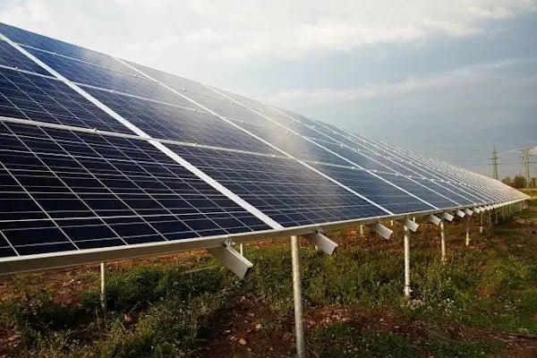 Dilsiz Solar - Resim 1