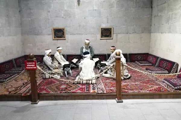 Yakutiye Medresesi - Resim 4