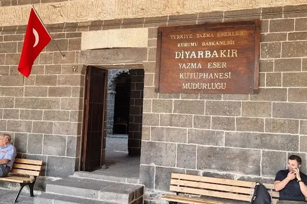 Diyarbakır Yazma Eser Kütüphanesi - Resim 6