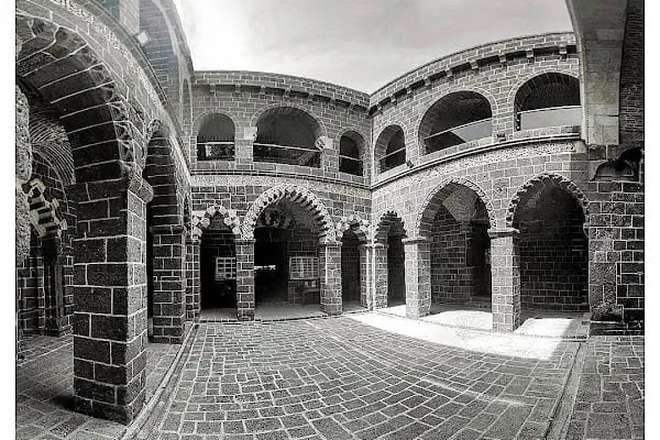 Diyarbakır Yazma Eser Kütüphanesi - Resim 2