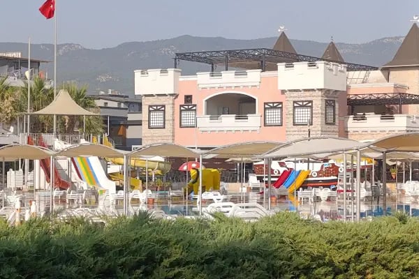 Yalı Castle Aquapark - Resim 8