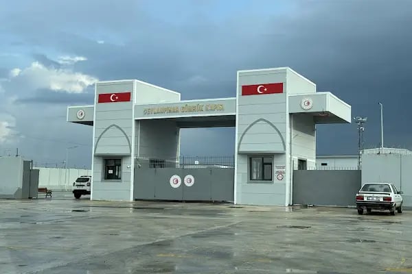 Ceylanpınar gümrük kapısı - Resim 2