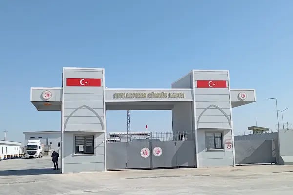 Ceylanpınar gümrük kapısı - Resim 4