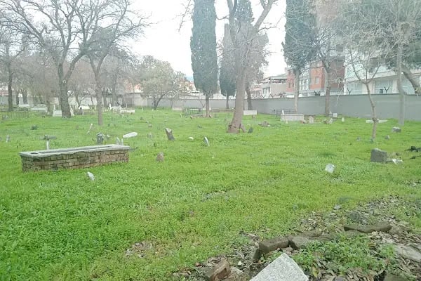 Dedebaşı Mezarlığı - Resim 6