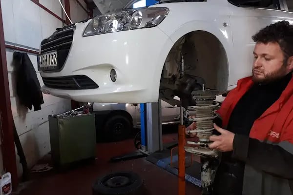 Mahir Usta Karakaya Oto Bakım Servisi - Resim 11
