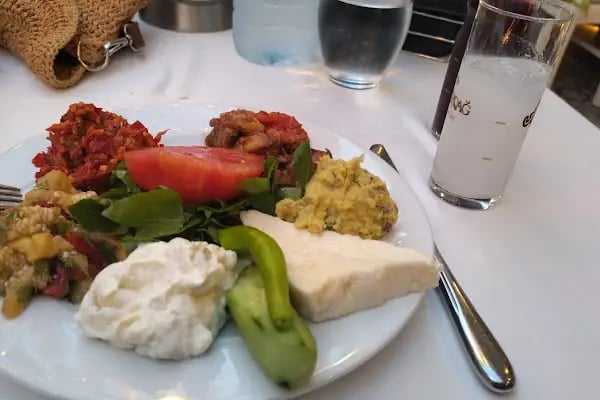 Adnan Bey Restaurant - Resim 15