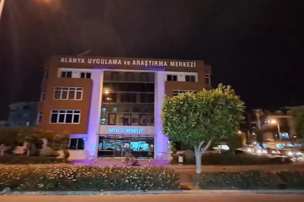 Başkent Üniversitesi Alanya Uygulama ve Araştırma Merkezi Oba Ek Hizmet Binası - Resim 3