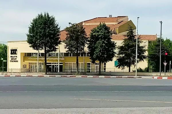 Malatya Devlet Tiyatrosu - Resim 6