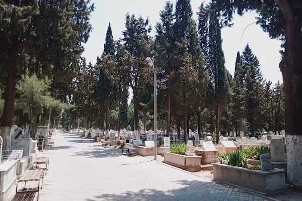 Menemen Mezarlığı - Resim 12