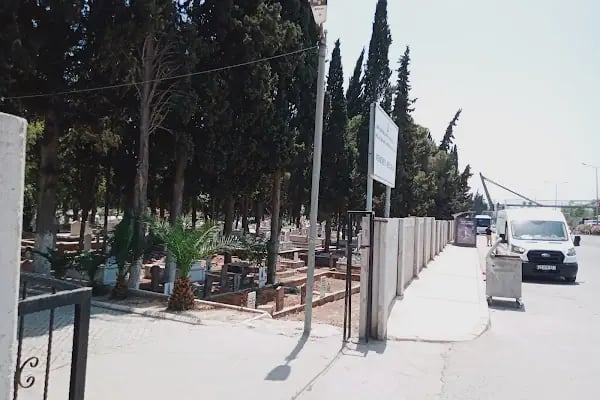 Menemen Mezarlığı - Resim 10