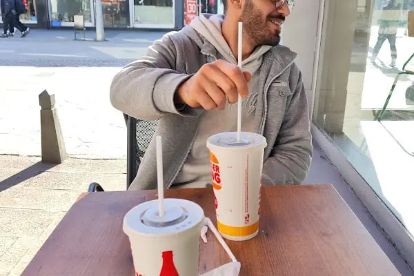 Mavi - Sakarya Çark Cadde - Resim 19