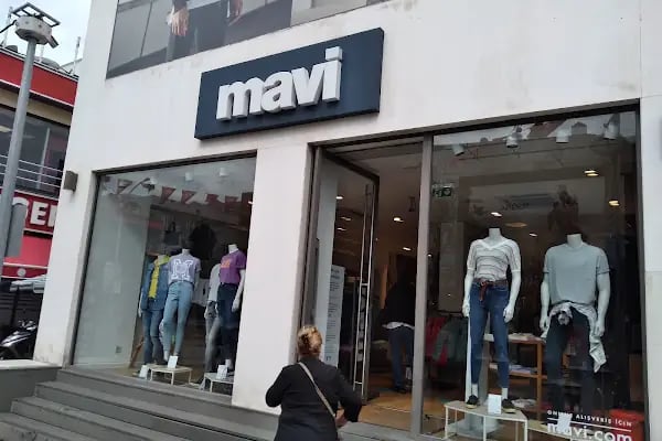 Mavi - Sakarya Çark Cadde - Resim 3