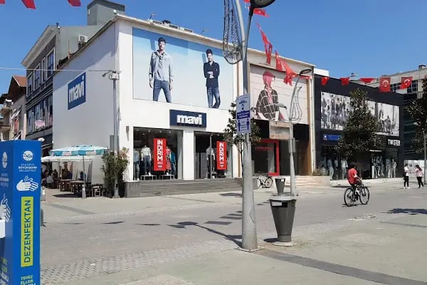 Mavi - Sakarya Çark Cadde - Resim 20