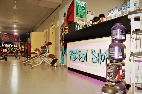 V12 GYM - Resim 7