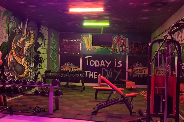 V12 GYM - Resim 16