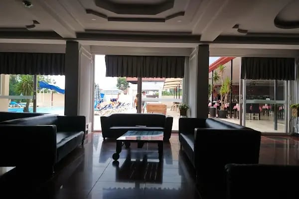 Castle Park Hotel - Resim 6