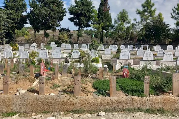 Sarıkamıs Karaköse Köyü dernegi Mezarlığı - Resim 2