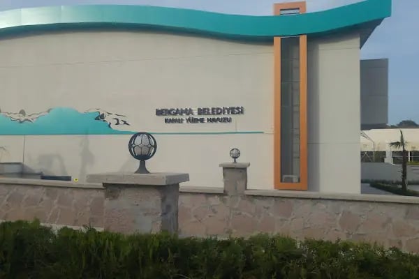 Bergama Belediyesi Kapalı Yüzme Havuzu - Resim 19