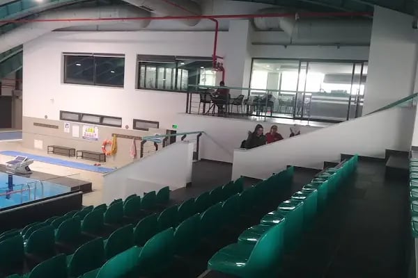 Bergama Belediyesi Kapalı Yüzme Havuzu - Resim 5