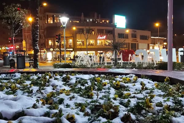 İnegöl Belediyesi Hizmet Binası - Resim 17