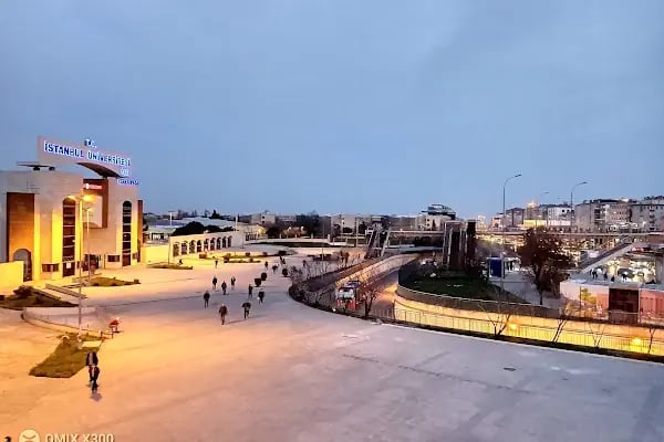 İstanbul Üniversitesi-Cerrahpaşa Avcılar Kampüsü - Resim 1
