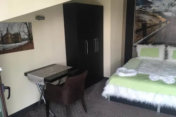 Lovcen House Hotel - Resim 19