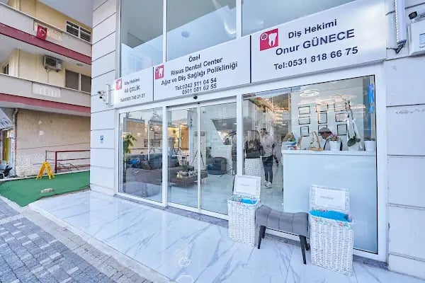 Risus Dental Center - Resim 17