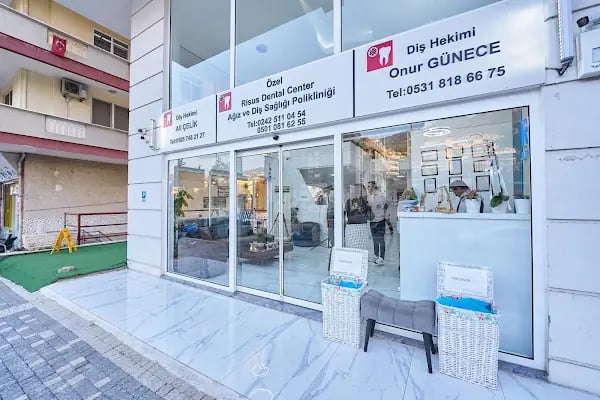 Risus Dental Center - Resim 3