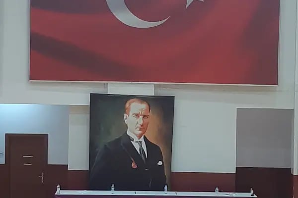 T.C. Bayraklı Belediyesi Mustafa Kemal Atatürk Spor Salonu - Resim 11