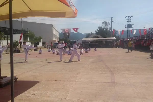 Belediye Semt Pazarı - Resim 18