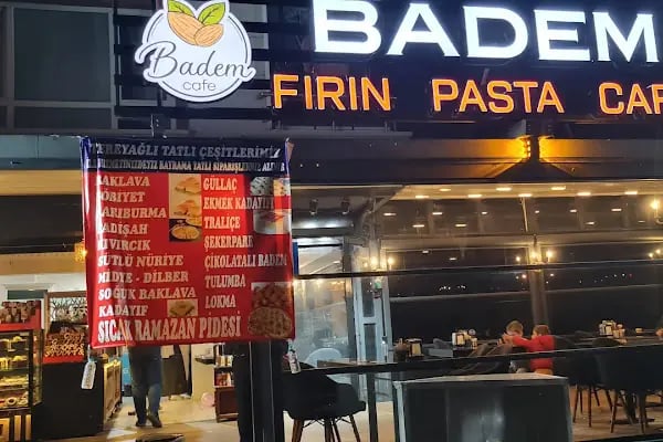 Badem Fırın Pasta Simit Cafe - Resim 2