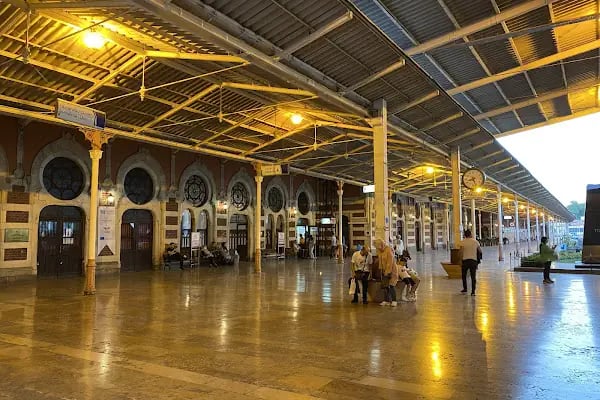 Sirkeci Tren Garı - Resim 4