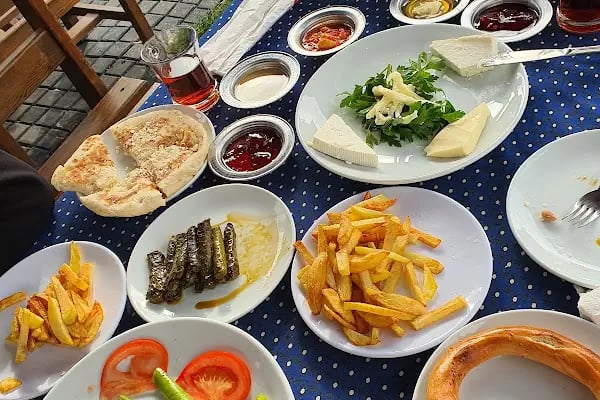 Mahall cafe&amp;resto - Resim 9