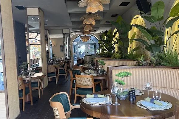 Las Vegas Cafe &amp; Bar - Resim 13
