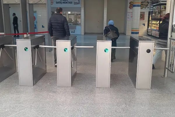 Koru Mahallesi Metro Durağı - Resim 7