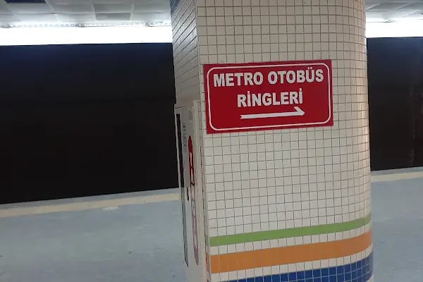 Koru Mahallesi Metro Durağı - Resim 17