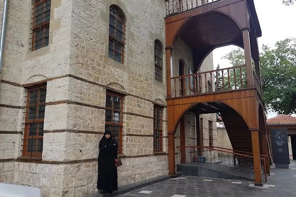 7 Güzel Adam Edebiyat Müzesi ve Kütüphanesi - Resim 1