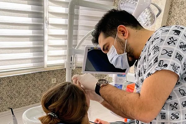 Diş Hekimi Mehmet Serkan Baykuş - Resim 1