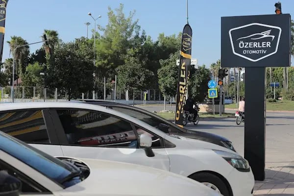 Özerler Rent a Car / Otomotiv Havaalanı Merkez Şube - Resim 3