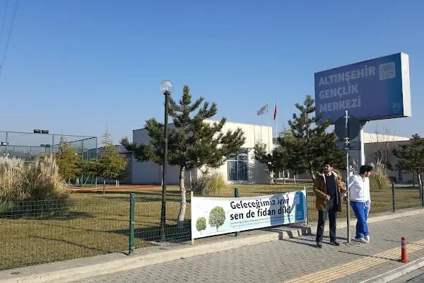 Altınşehir Gençlik Merkezi - Resim 4