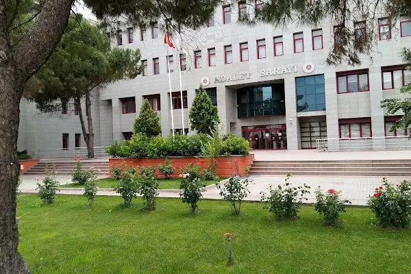 Balıkesir Adliyesi - Resim 1