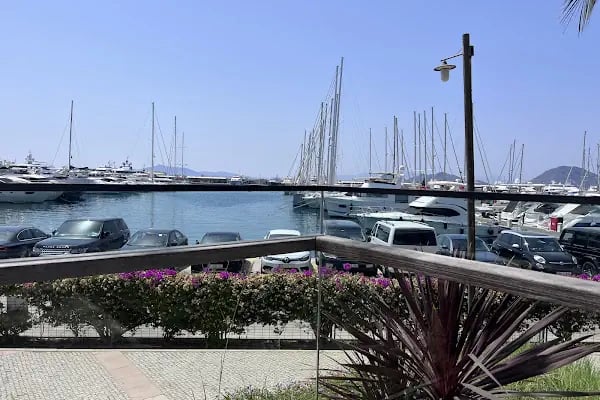 71 Derece Turgutreis Marina - Resim 1