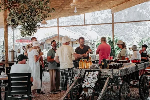 Altınbeşik Cafe - Resim 15