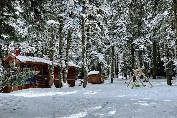 Nefes Dağyenice Doğada | Kamping Bungalov & Macera Parkı - Resim 3