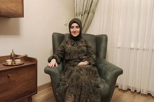 Uzm. Klinik Psikolog Elif Güşta AYDIN - Resim 2