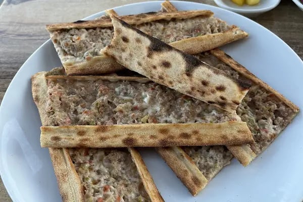 Kılıçarslan Etliekmek Kebap Künefe - Resim 11